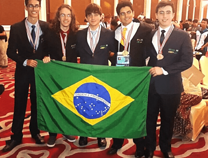 Brasil conquista 3 medalhas de ouro e 2 de bronze na IPhO