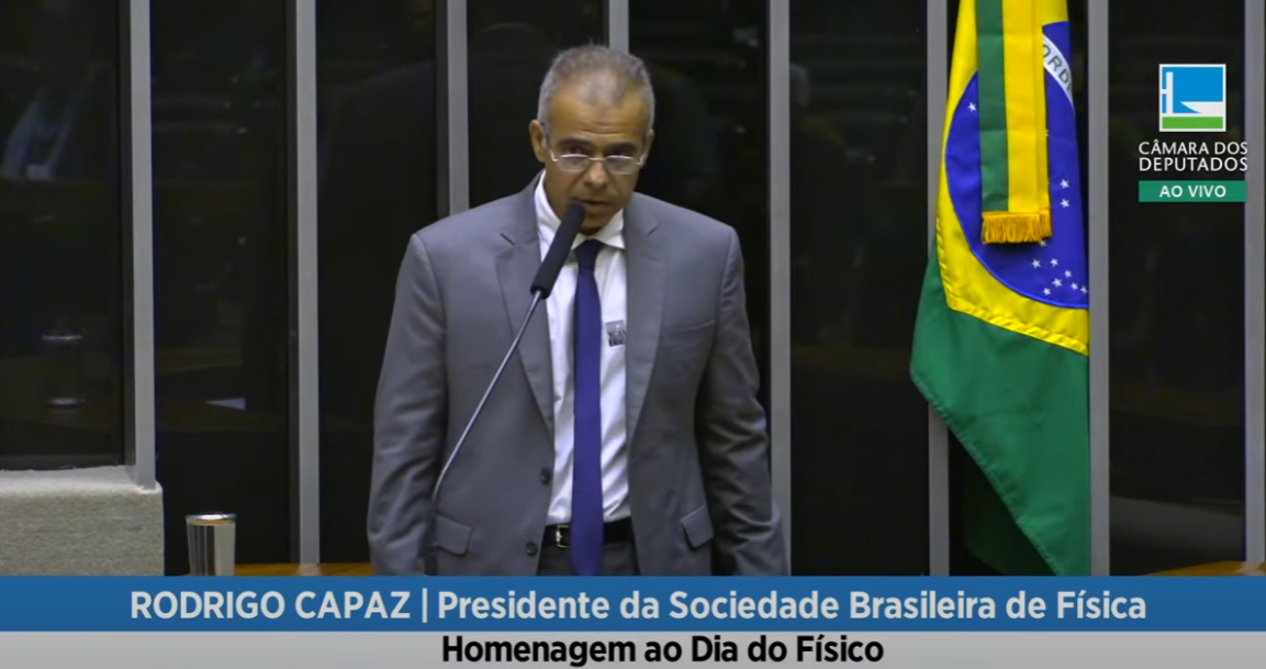 Rodrigo Capaz participa de sessão solene na Câmara em homenagem ao Dia do Físico