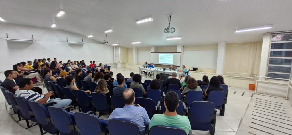 Palestra realizada neste ano durante o Encontro Sergipano de Física, que passa a receber apoio do Edital da SBF.